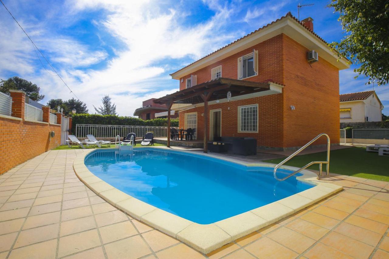 Villa Pluma Planet Costa Dorada - Only Families Салоу Екстериор снимка