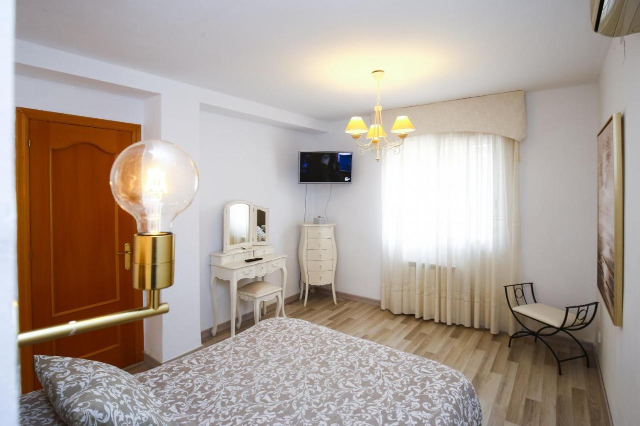 Villa Pluma Planet Costa Dorada - Only Families Салоу Екстериор снимка
